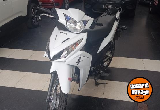 Motos - Honda WAVE 2024 Nafta 7900Km - En Venta