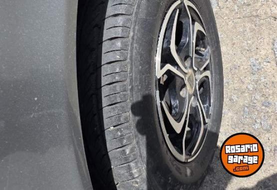 Autos - Fiat Uno 2010 Nafta 96000Km - En Venta