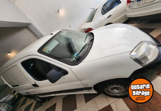 Utilitarios - Peugeot Partner 2013 GNC 148000Km - En Venta