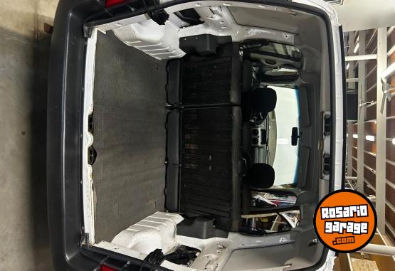 Utilitarios - Peugeot Partner mixta 1,6 nafta 2020 Nafta 91000Km - En Venta