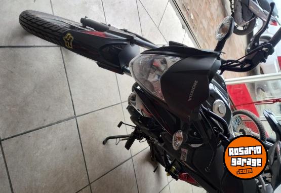 Motos - Honda Cb 125 TWISTER 2023 Nafta 14000Km - En Venta