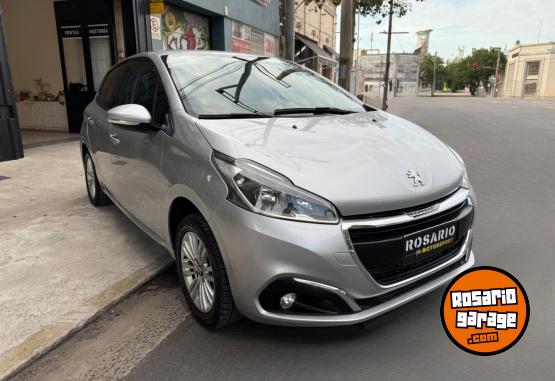 Autos - Peugeot 208 Allure 2018 Nafta 90000Km - En Venta