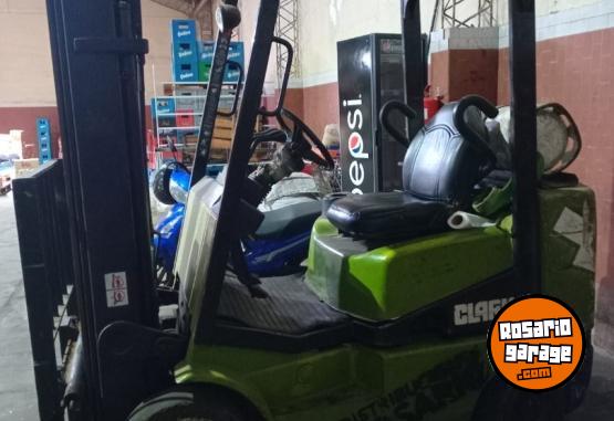 Camiones y Grúas - clarck oportunidad - En Venta
