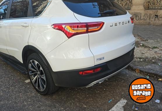 Camionetas - Jetour X70 2025 Nafta 16000Km - En Venta