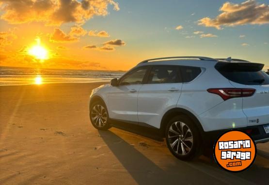 Camionetas - Jetour X70 2025 Nafta 16000Km - En Venta