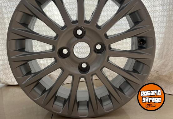 Accesorios para Autos - Llanta Ford Fiesta Kinetic Rodado 16 NUEVA - En Venta