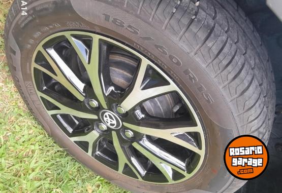 Autos - Toyota Etios xls 5 puertas 2018 Nafta 150000Km - En Venta