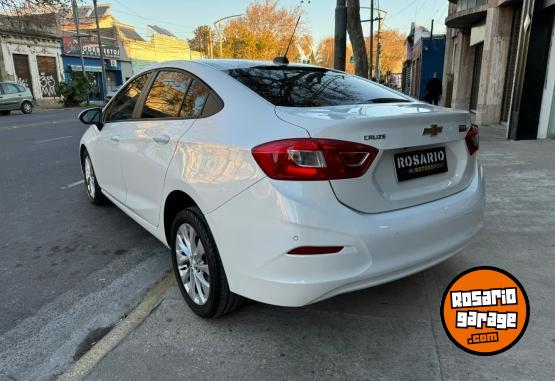 Autos - Chevrolet Cruze LT 2017 Nafta 100000Km - En Venta