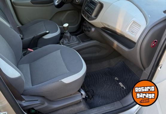 Autos - Chevrolet Spin LT 2013 GNC 160000Km - En Venta