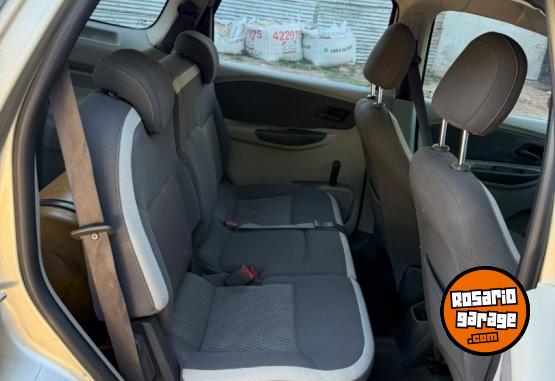 Autos - Chevrolet Spin LT 2013 GNC 160000Km - En Venta