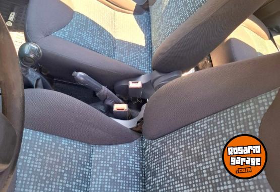 Autos - Fiat UNO 1.4 NOVO 2011 Nafta 174000Km - En Venta