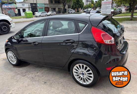 Autos - Ford Fiesta Titaniun 2014 Nafta 92000Km - En Venta