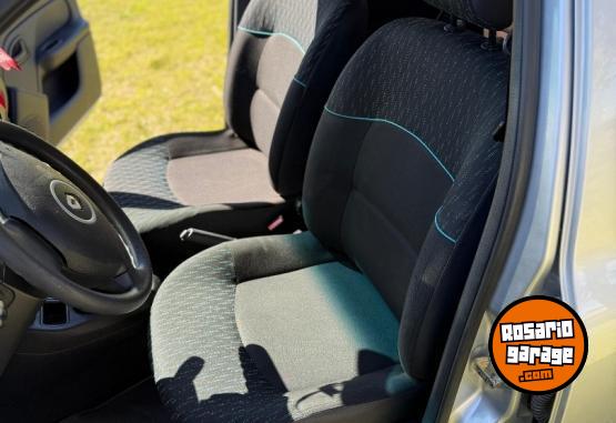 Autos - Renault Clio confort pack plus 2015 Nafta 81000Km - En Venta