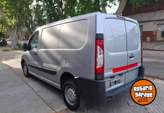 Utilitarios - Peugeot Expert 2014 Diesel 285000Km - En Venta
