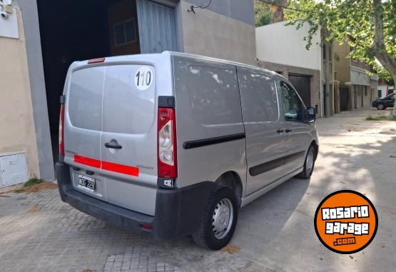 Utilitarios - Peugeot Expert 2014 Diesel 285000Km - En Venta