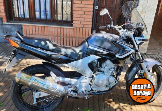 Motos - Yamaha Ybr 250 2015 Nafta 50000Km - En Venta