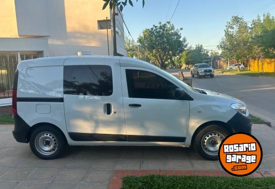 Utilitarios - Renault Kangoo diesel 5 asientos 2019 Diesel 147000Km - En Venta