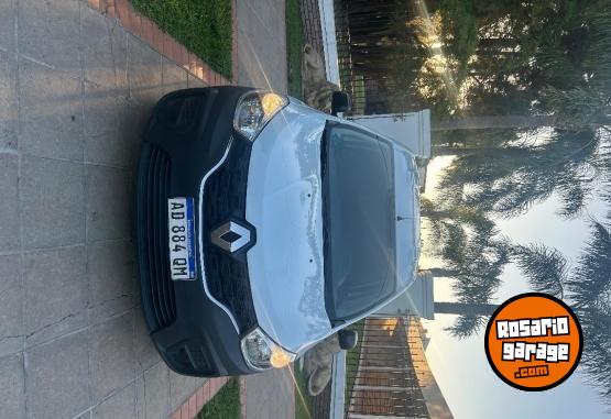 Utilitarios - Renault Kangoo diesel 5 asientos 2019 Diesel 147000Km - En Venta