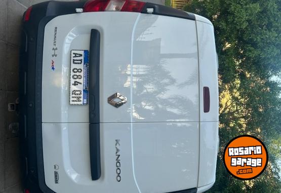 Utilitarios - Renault Kangoo diesel 5 asientos 2019 Diesel 147000Km - En Venta