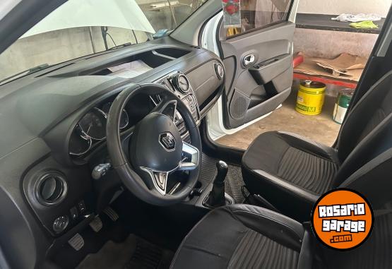 Utilitarios - Renault Kangoo diesel 5 asientos 2019 Diesel 147000Km - En Venta