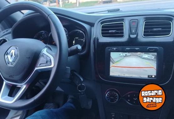 Autos - Renault Logan Intense 2022 GNC 104000Km - En Venta