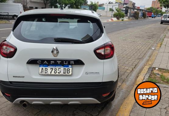 Autos - Renault Captur 2017 GNC 100000Km - En Venta