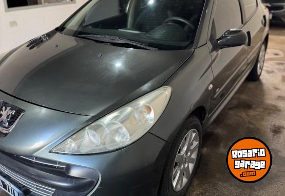 Autos - Peugeot 207 2011 Diesel 135000Km - En Venta