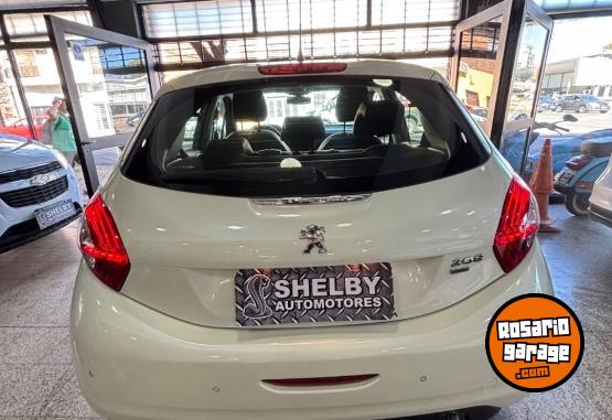 Autos - Peugeot 208 2016 Nafta 73000Km - En Venta