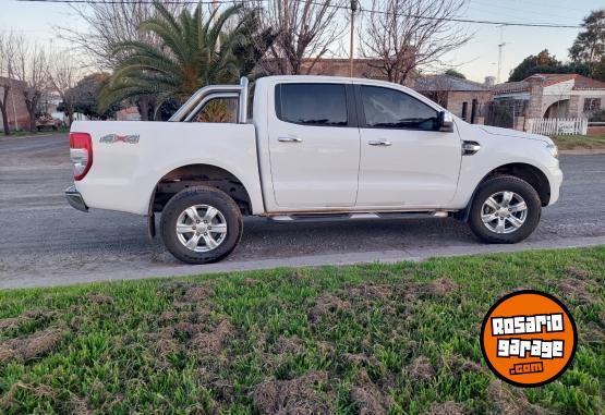 Camionetas - Ford Ranger 4x4 3.2 2021 Diesel 86000Km - En Venta