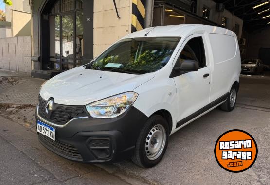 Utilitarios - Renault Kangoo Expresa Furgon 2019 Nafta 87000Km - En Venta