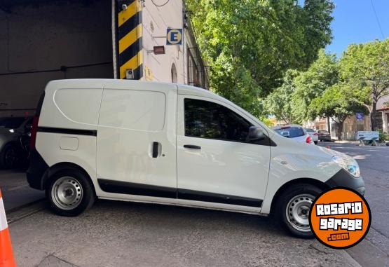 Utilitarios - Renault Kangoo Expresa Furgon 2019 Nafta 87000Km - En Venta