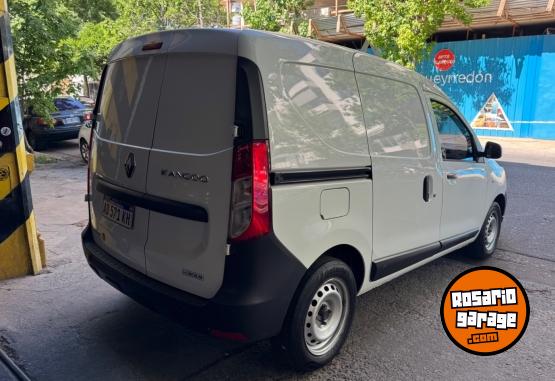 Utilitarios - Renault Kangoo Expresa Furgon 2019 Nafta 87000Km - En Venta