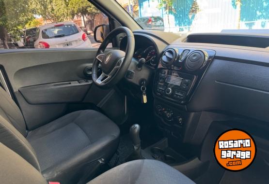 Utilitarios - Renault Kangoo Expresa Furgon 2019 Nafta 87000Km - En Venta