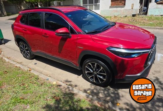 Autos - Toyota COROLLA CROSS HYBRIDA SEG 2022 Electrico / Hibrido 64000Km - En Venta