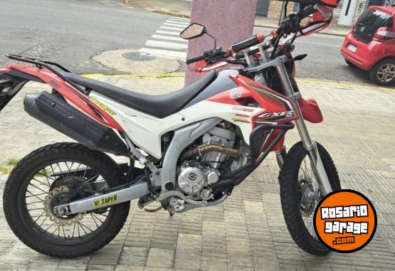 Motos - Guerrero Gxr 300 2018 Nafta 11000Km - En Venta