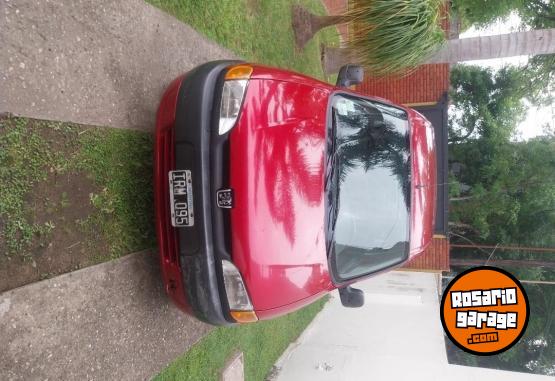 Utilitarios - Peugeot Partner Patagonica 2010 Diesel 200000Km - En Venta