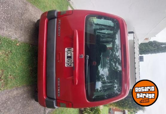 Utilitarios - Peugeot Partner Patagonica 2010 Diesel 200000Km - En Venta