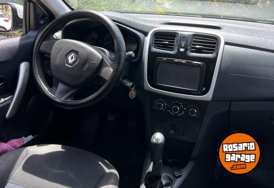 Autos - Renault Sandero 2017 Nafta 83000Km - En Venta