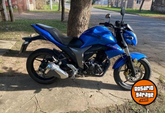 Motos - Suzuki Gixxer 2017 Nafta 20000Km - En Venta