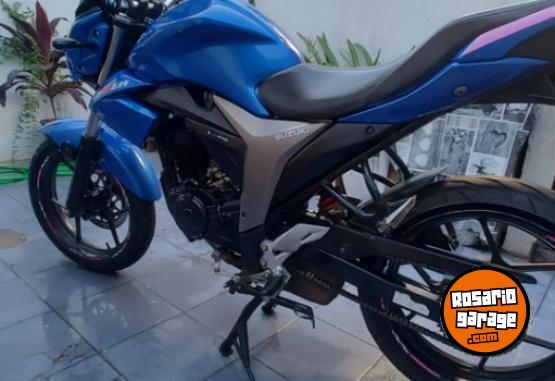 Motos - Suzuki Gixxer 2017 Nafta 20000Km - En Venta