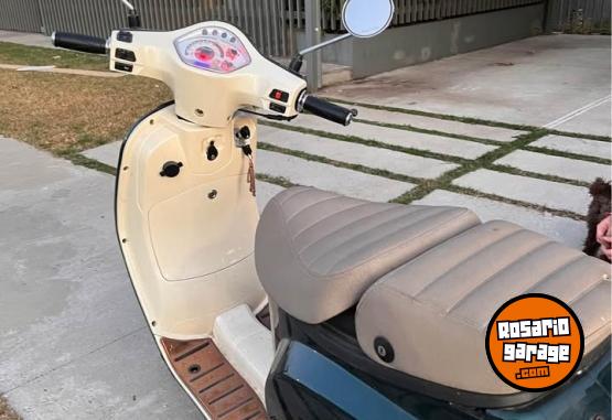 Motos - Zanella Styler 2019 Nafta 8800Km - En Venta