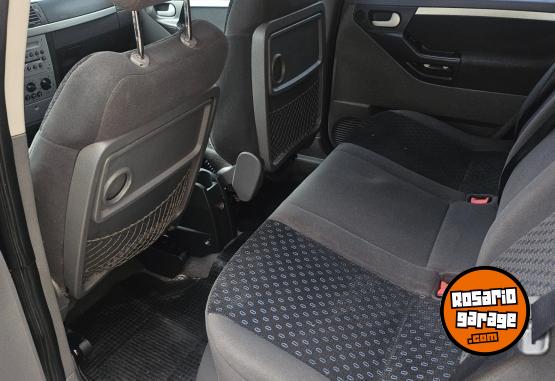 Autos - Chevrolet MERIVA GLS 2009 GNC 198000Km - En Venta