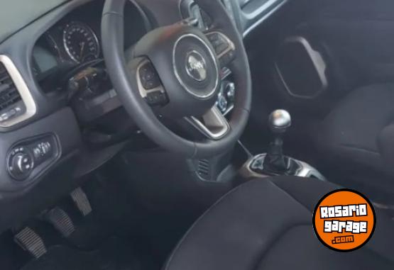 Camionetas - Chrysler Jeep renegade 2018 Nafta 70000Km - En Venta
