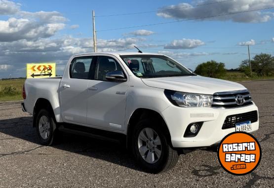 Camionetas - Toyota Hilux 2017 Diesel 200000Km - En Venta
