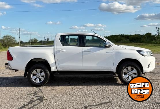 Camionetas - Toyota Hilux 2017 Diesel 200000Km - En Venta