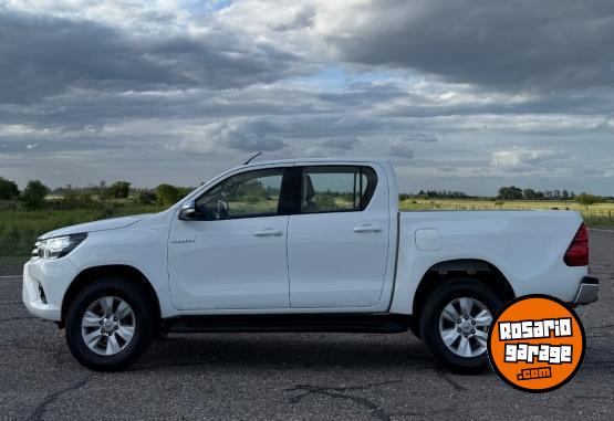 Camionetas - Toyota Hilux 2017 Diesel 200000Km - En Venta
