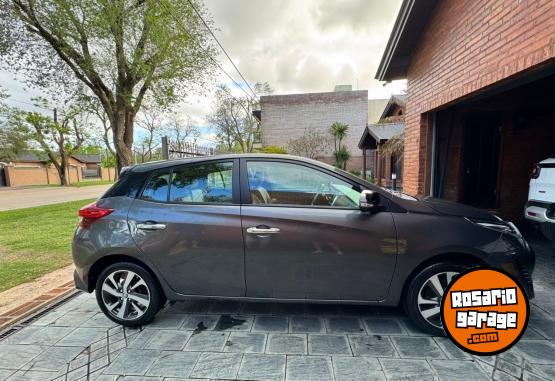 Autos - Toyota Yaris 2021 Nafta 53000Km - En Venta