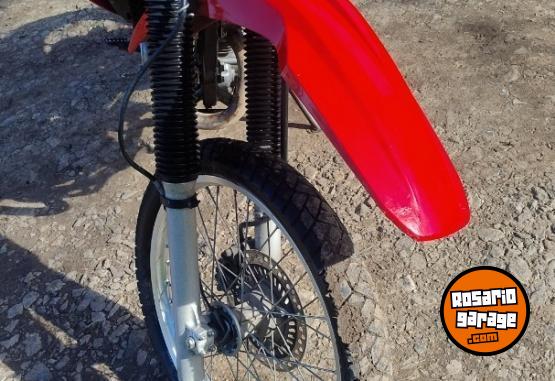 Motos - Honda XR 250 TORNADO 2018 Nafta 40000Km - En Venta