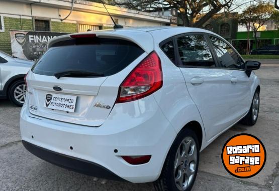 Autos - Ford Fiesta Kinetic Titanium 2012 Nafta 112000Km - En Venta