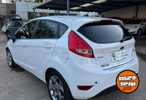 Autos - Ford Fiesta Kinetic Titanium 2012 Nafta 112000Km - En Venta
